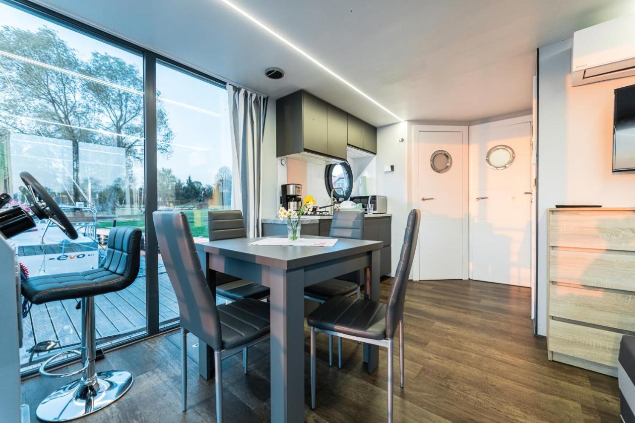 Apartment Na Wodzie Topiko Czarter Przy Ognisty Ptak *